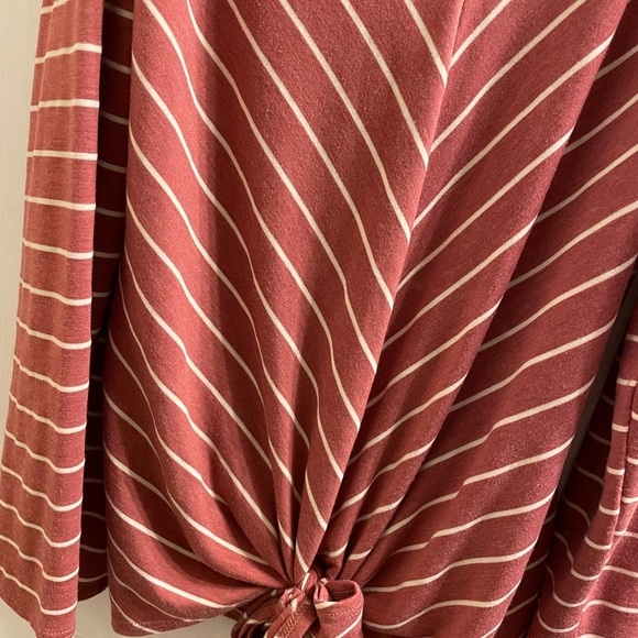 Long Sleeve V Neck Salmon and White Top- S/M - Picture 2 of 4